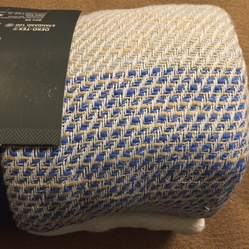 Threshold Woven Throw 100% Cotton 50” x 60” Blue - Picture 4 of 4